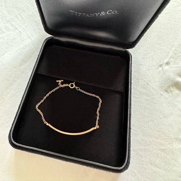 Tiffany bracelet in yellow gold size small